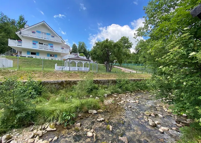 Lägenhet Fiona3 Centrum700m Parking Bezplatny Monitorowany Salon Tv Sypialnia Tv Lazienka Kuchnia Rekuperacja Karpacz