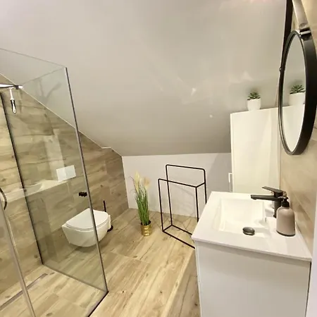 Fiona3 Centrum700m Parking Bezplatny Monitorowany Salon Tv Sypialnia Tv Lazienka Kuchnia Rekuperacja דירה *