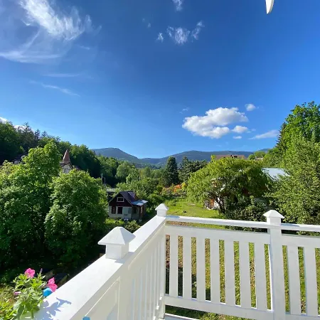 Fiona3 Centrum700m Parking Bezplatny Monitorowany Salon Tv Sypialnia Tv Lazienka Kuchnia Rekuperacja Daire Karpacz